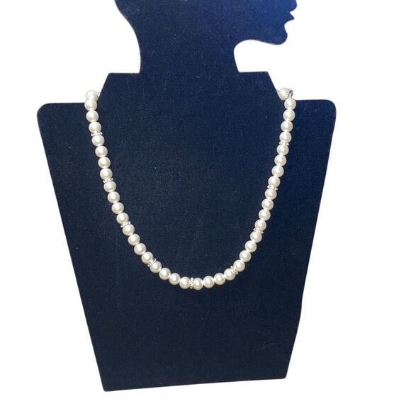 Karl Lagerfeld Classic Pearl Necklace Rhinestone Bars 15" w/ 2" Extender NWOT - Picture 4 of 6